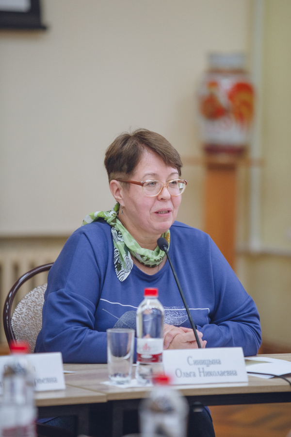 Ведущая мероприятия – вдова писателя Ольга Николаевна Синицына подчеркнула уникальность творчества Дмитрия Балашова и важность проделанной писателем общественной работы